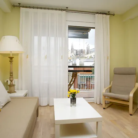 Sagrada Familia Views Apartment