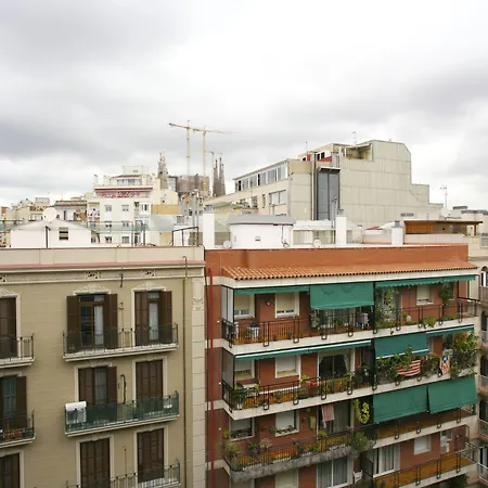 Sagrada Familia Views Apartment *